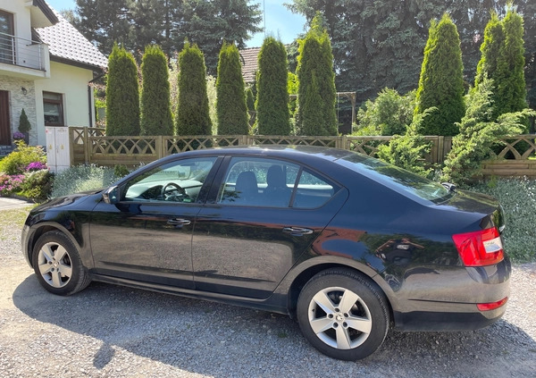 Skoda Octavia cena 29300 przebieg: 253477, rok produkcji 2014 z Wieliczka małe 497